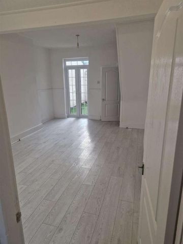 Beech Street, Liverpool, L20 - Photo 2