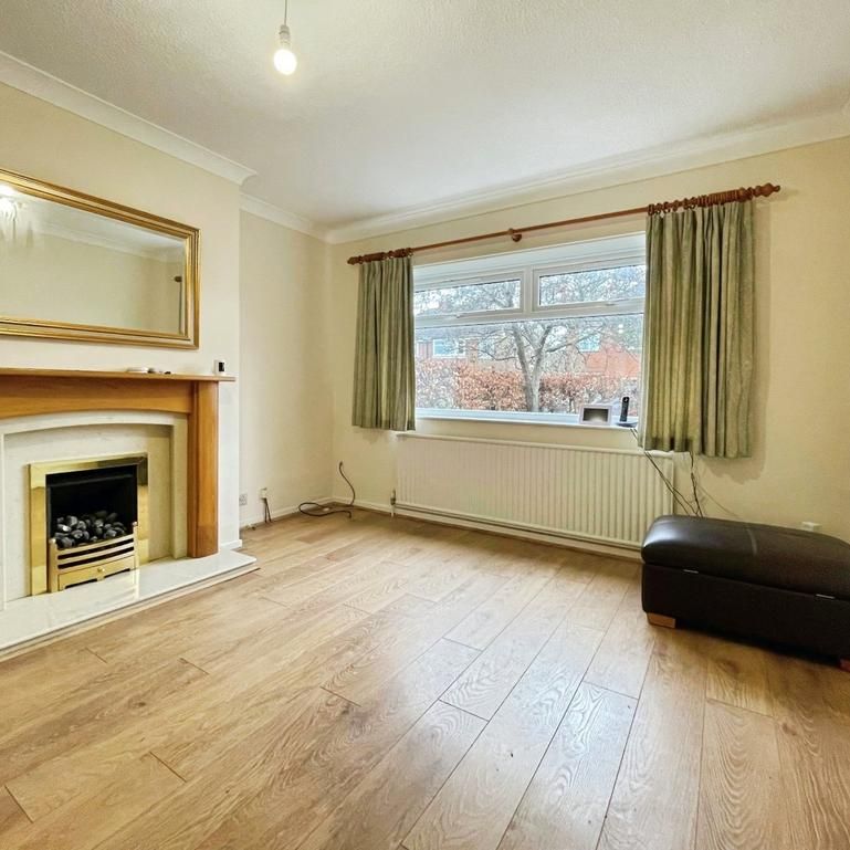 3 bedroom semi-detached house to rent - Photo 1