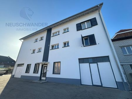 Close to the center and spacious balcony - Photo 3