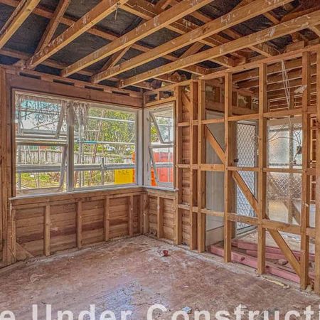 Lovely Renovated Family Home Pakuranga - Photo 4