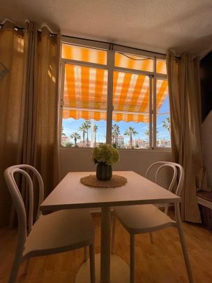 Alquiler de piso en Cabo Cervera - Photo 1