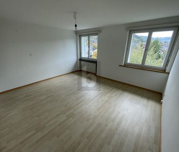 LICHTDURCHFLUTET MIT GROSSEM BALKON - Photo 4