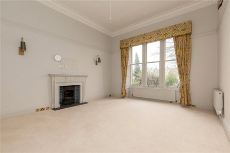 4 bedroom apartment to rent - Photo 3