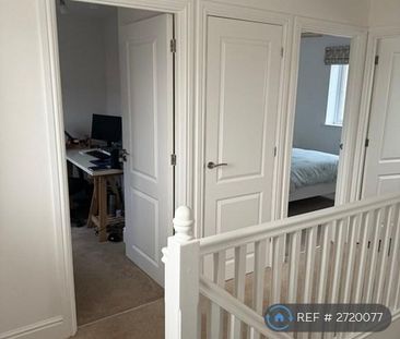 3 bedroom detached house to rent - Photo 4