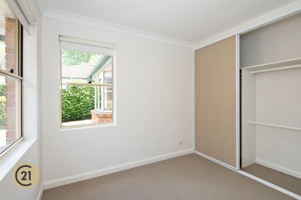 Spacious Family Home in Quiet Cheltenham Cul-De-Sac – Ideal for Schools & Transport&excl; - Photo 1