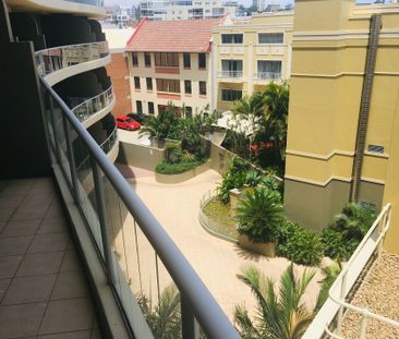 401B/9-15 Central Avenue, Manly, NSW 2095 - Photo 4