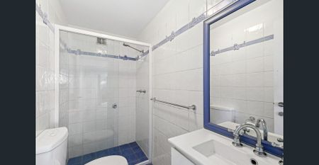 Coastal Living at Its Finest – Modern Studio with Panoramic Ocean Views - Photo 4