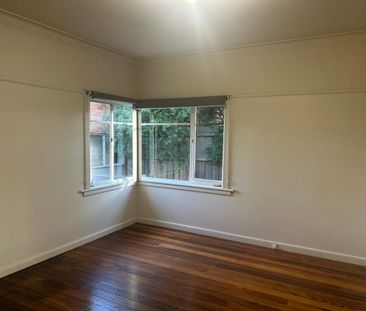 Charming and Spacious Home for Rent - Photo 3