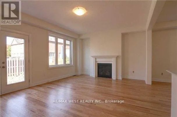 118 EMILY ANNA STREET - Photo 1