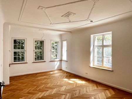 WOHNEN MIT LEBENSQUALITÄT! Hochwertige und neu sanierte 2 Zi-Wohnung - Foto 4