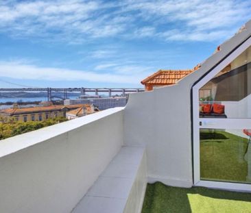 2 room luxury Duplex for rent in Lisbon - Photo 1