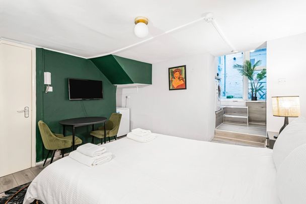 Studio Flat, Edgware Road, W2 - Photo 1
