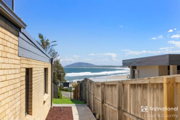 Beachside Living in Beautiful Gerroa! - Photo 1