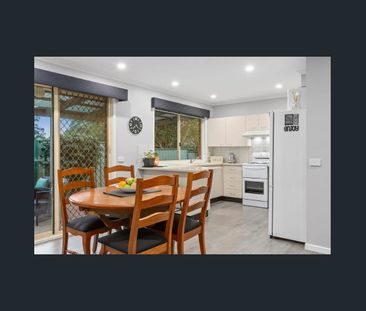 Great family home in perfect central location ! no car required !! - Photo 3