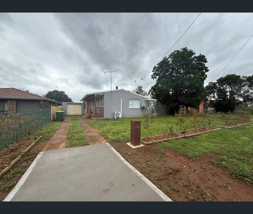 12 Kestrel Close, Dubbo, NSW 2830 - Photo 2
