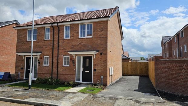 2 bedroom semi-detached house to rent - Photo 1