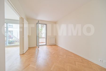 Location Appartement 2 Pièce(s) PARIS 7EME ARR. (75007) - Photo 2