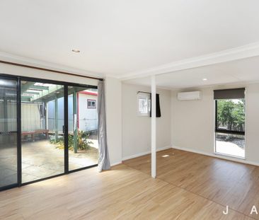 Peaceful Family Living in a Quiet Court Setting - Photo 5