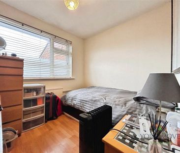 3 bedroom terraced house to rent - Photo 6