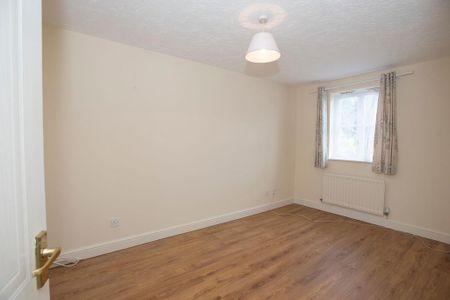 3 bedroom terraced house to rent - Photo 3