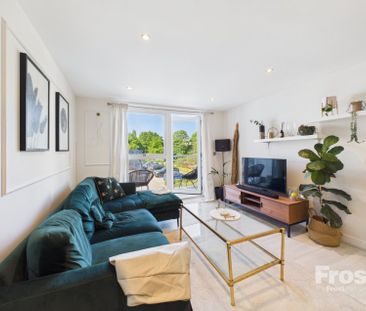 Kingston Close, Maidenhead, Berkshire,SL6 - Photo 2