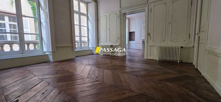 Location Appartement 3 pièces 84m² - Photo 3