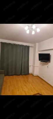 Inchiriez apartament - Fotografie 1