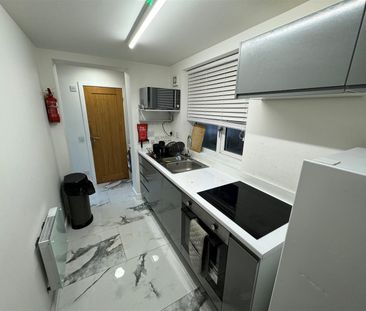 LONDON ROAD, Coventry, CV1 - Photo 4