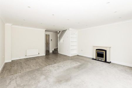 3 bedroom terraced house to rent - Photo 4