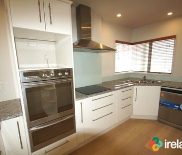 Charming 3 Bedroom Home in Upper Riccarton - Photo 4