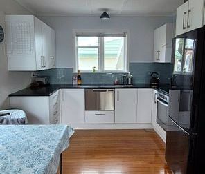 Fully-furnished 2BR Home in Greerton - Photo 6