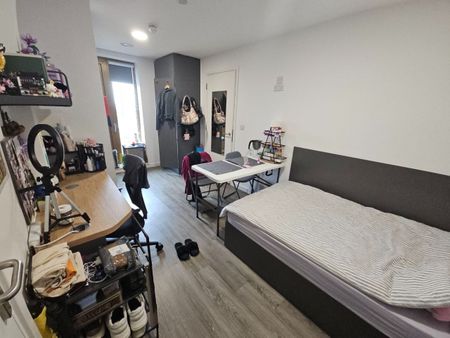 Studio Flat, Perth Road, IG2 - Photo 3