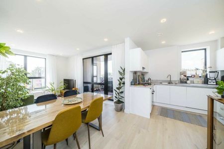 Middle Road, Hanwell, W7 - Photo 4