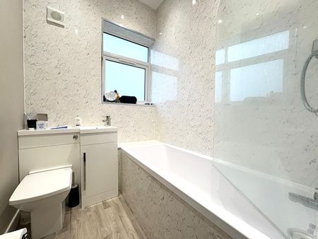 Bentfield Cottages, Bradford, Clayton - Photo 4