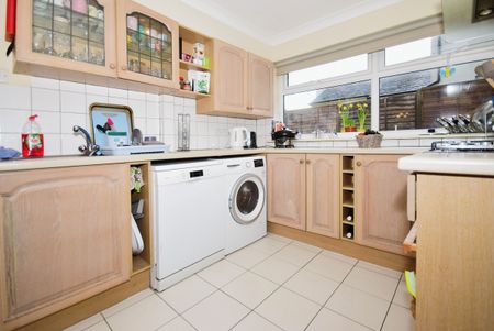 1 bedroom house share to rent - Photo 3
