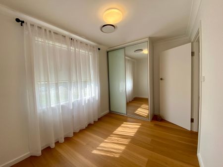 Beautifully Renovated - Photo 4