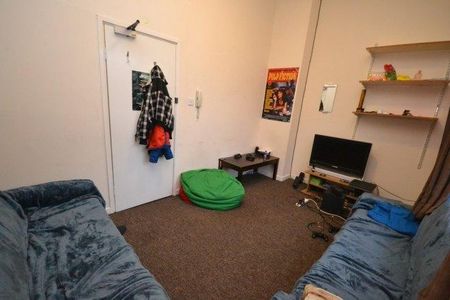 4 bedroom house share to rent - Photo 3