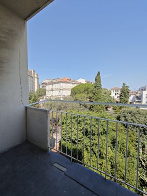 Appartement 5 pièces 183m2 MARSEILLE 8EME 2 300 euros - Photo 1