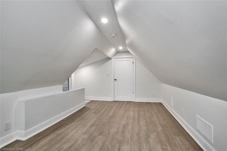 For Lease - 734 Cannon Street Unit# 2, Hamilton, Ontario - Photo 3