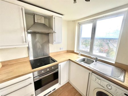 Noel Street - Photo 5