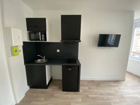 Location Appartement 1 pièces 28 m2 à Saint-Quentin - Photo 5