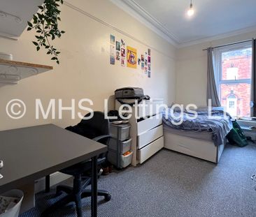 7 Bedroom Mid Terraced House for rent in Regent Park Terrace - Photo 3