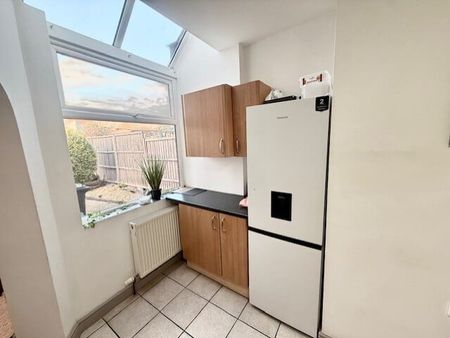 Regent Street - Photo 4