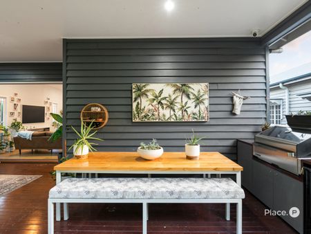 55 Mackay Street, Coorparoo QLD 4151 - House For Rent | Domain - Photo 4