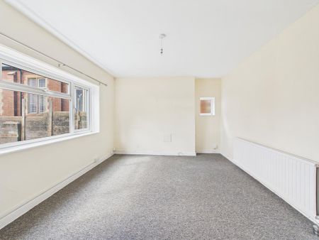 4 bedroom detached house to rent - Photo 4