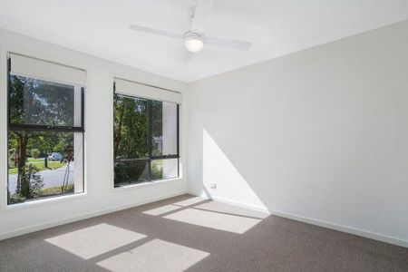 This family home that is sure to impress! - Photo 3