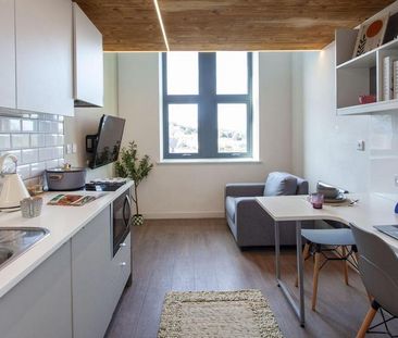 Studio to rent - Photo 4