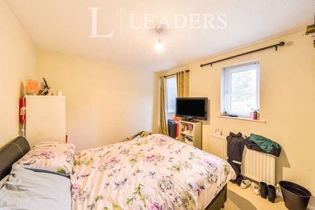 1 bedroom apartment to rent Ramsey Lodge Court, Hillside Road, St. Albans, AL1 - Photo 2