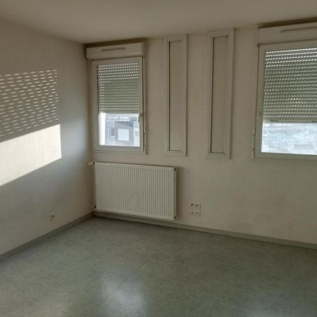 Appartement - T1 - BELLIGNAT - Photo 4