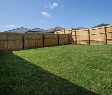 Welcome to 18 Rosella St, Redbank Plains! - Photo 6